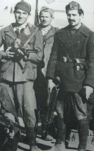 A destra: Svetozar Lakovic (Toso) comandante della Gramsci