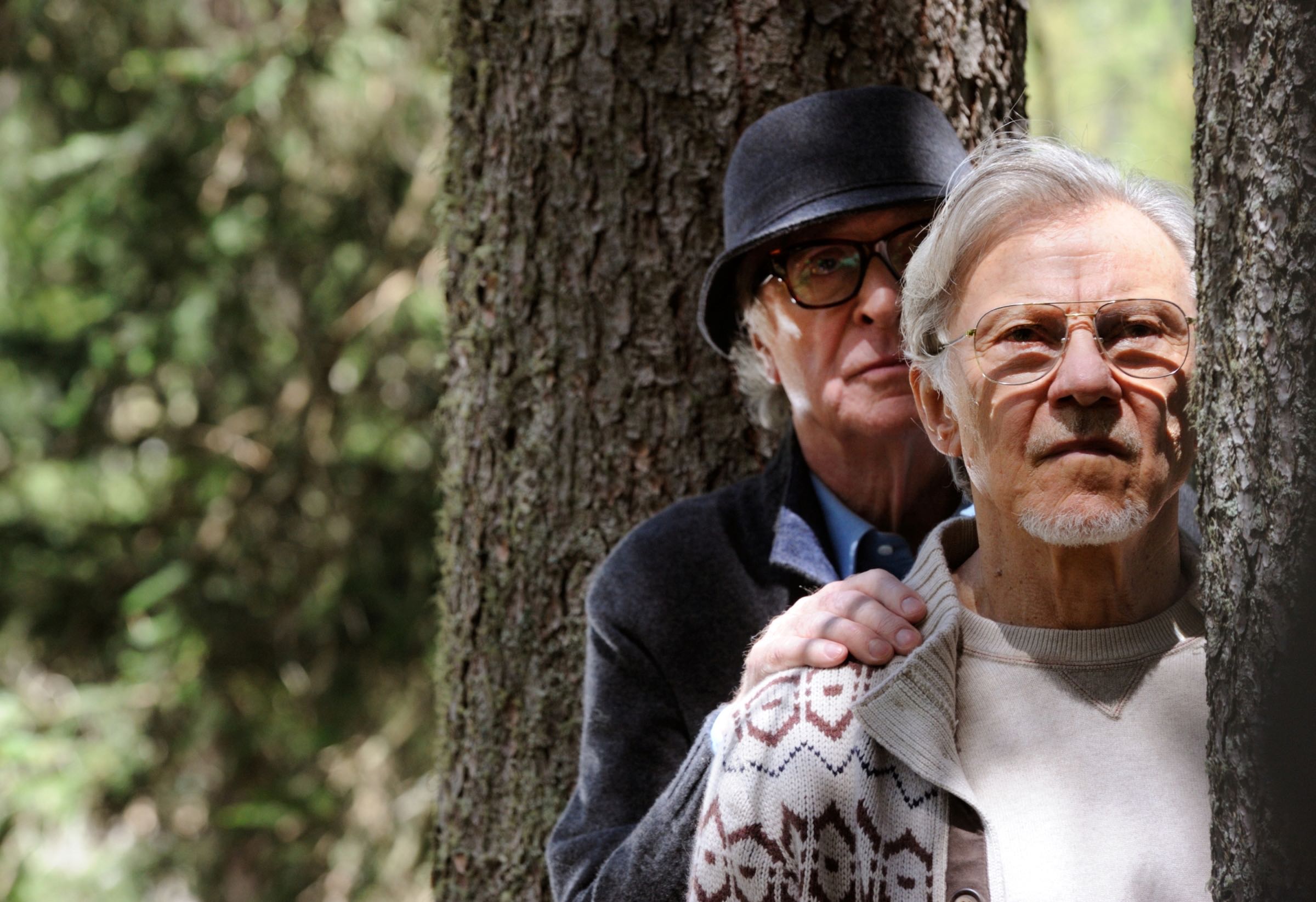 MICHAEL CAINE E  HARVEY KEITEL SUL SET DI LA GIOVINEZZA, FOTO DI GIANNI FIORITO