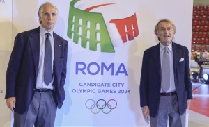 Malagò e Montezemolo con il logo di Roma 2024