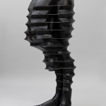 refugees-keisuke-matsuokaa-tree-man-rifugiato2021legno-filo-di-ferro106x42x42cm